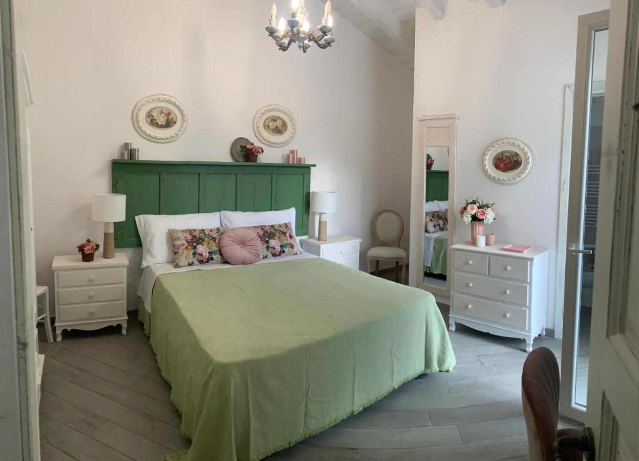 Il Fiore Bianco Bed & Breakfast Capo dʼOrlando Екстериор снимка