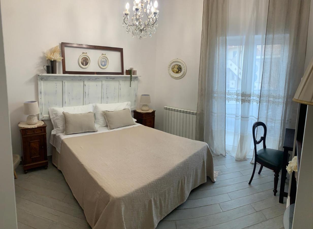 Il Fiore Bianco Bed & Breakfast Capo dʼOrlando Екстериор снимка